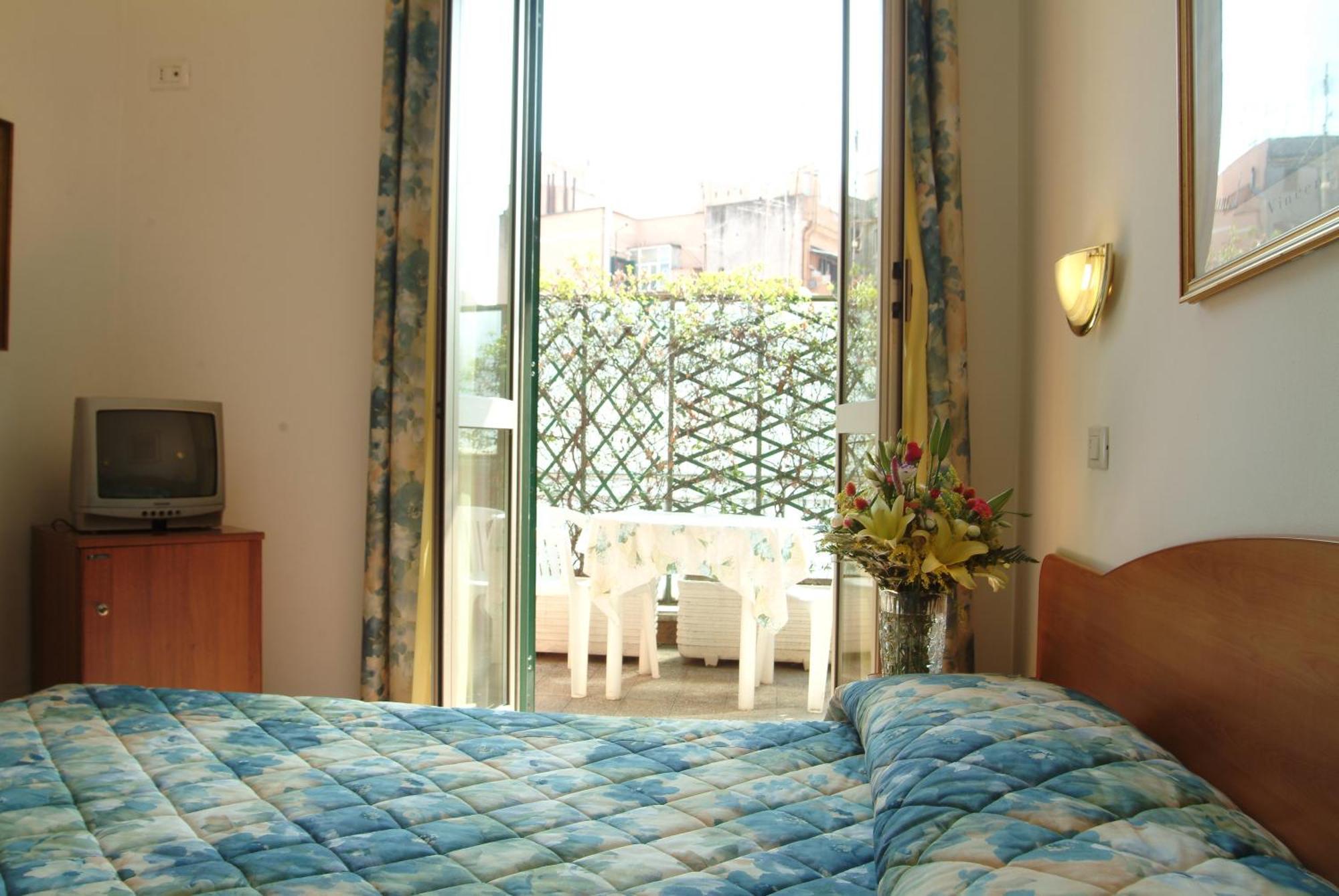 Hotel Tirreno Roma Camera foto