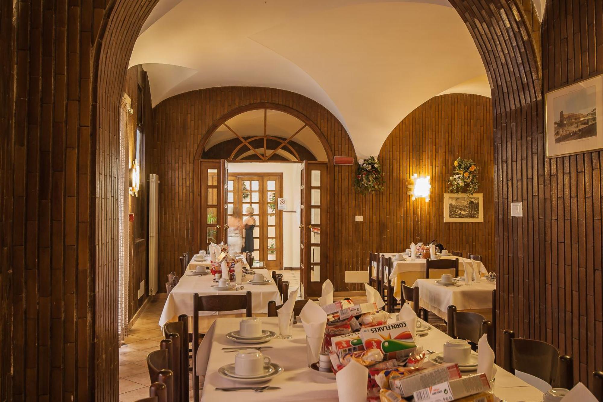 Hotel Tirreno Roma Ristorante foto