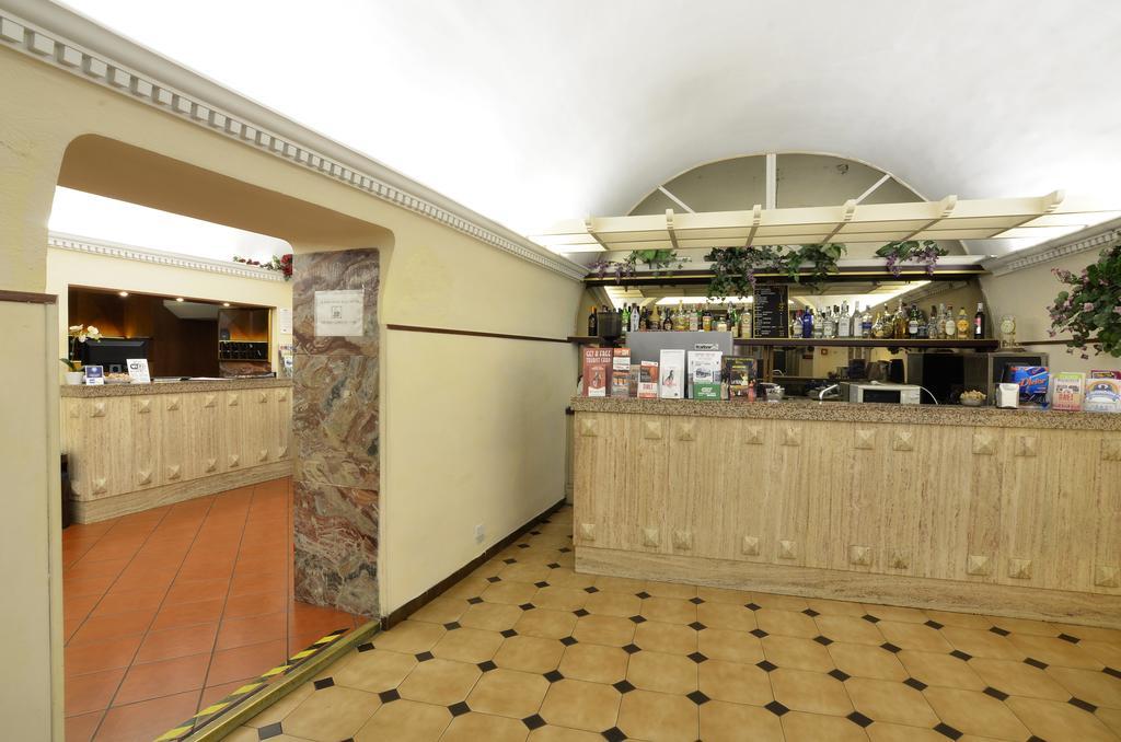 Hotel Tirreno Roma Esterno foto