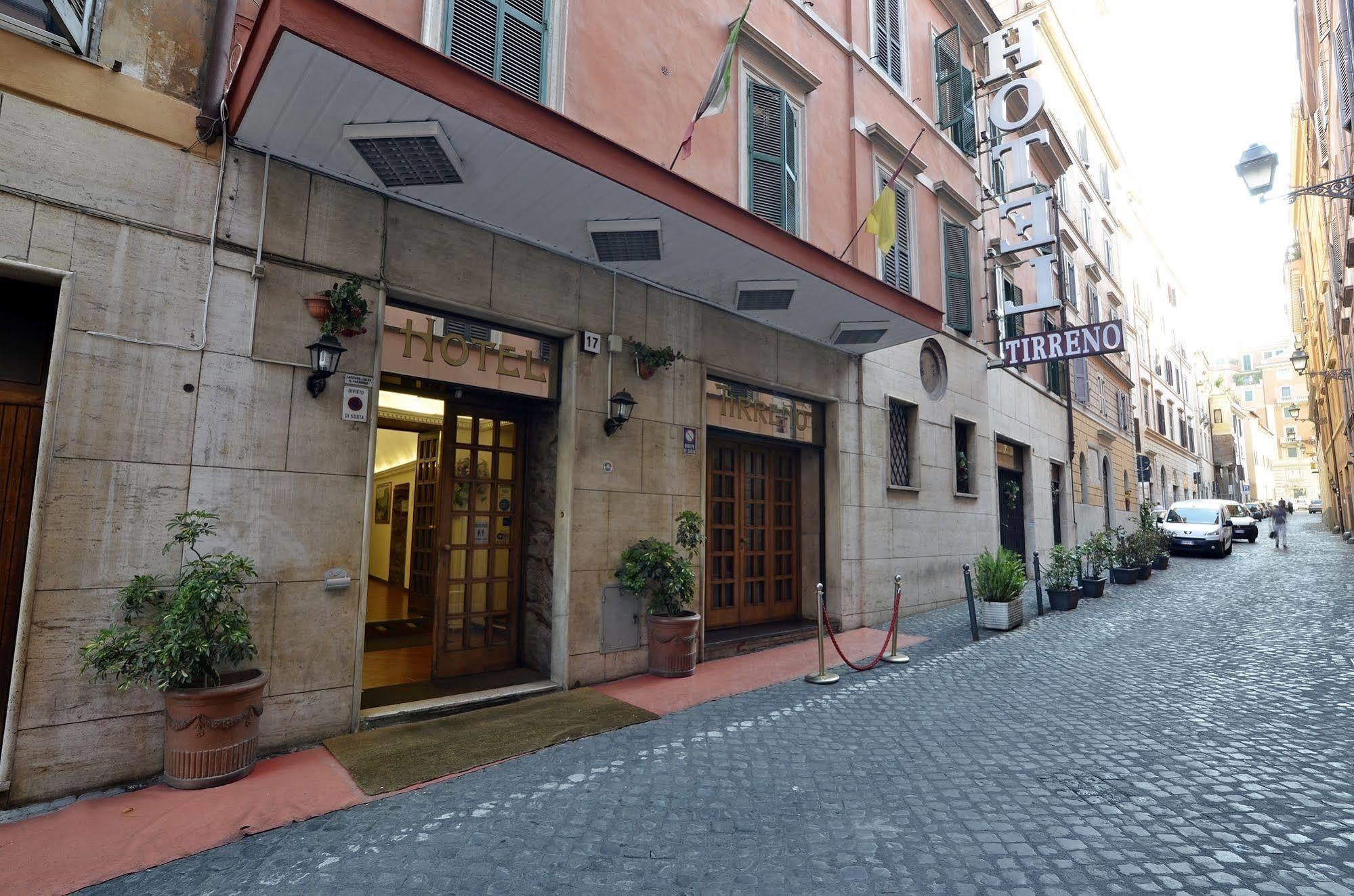 Hotel Tirreno Roma Esterno foto